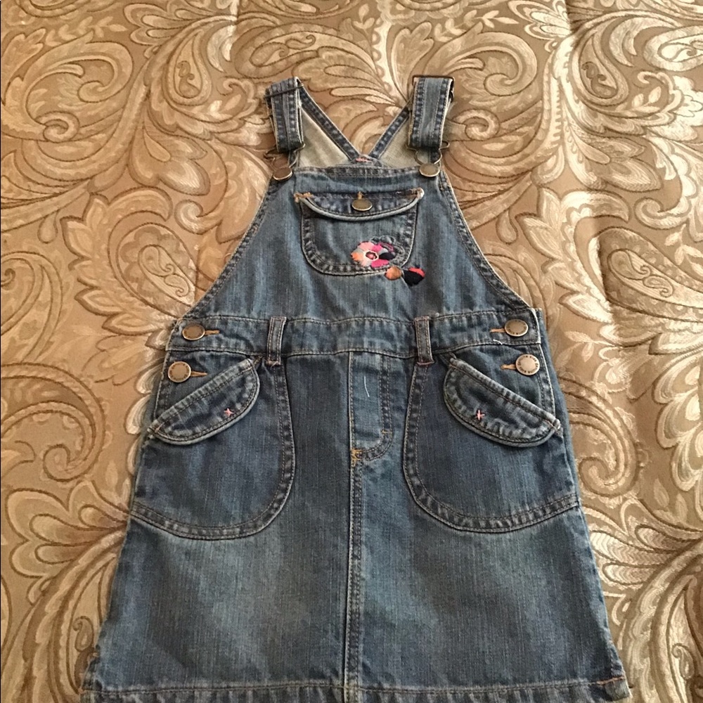 Girls dress